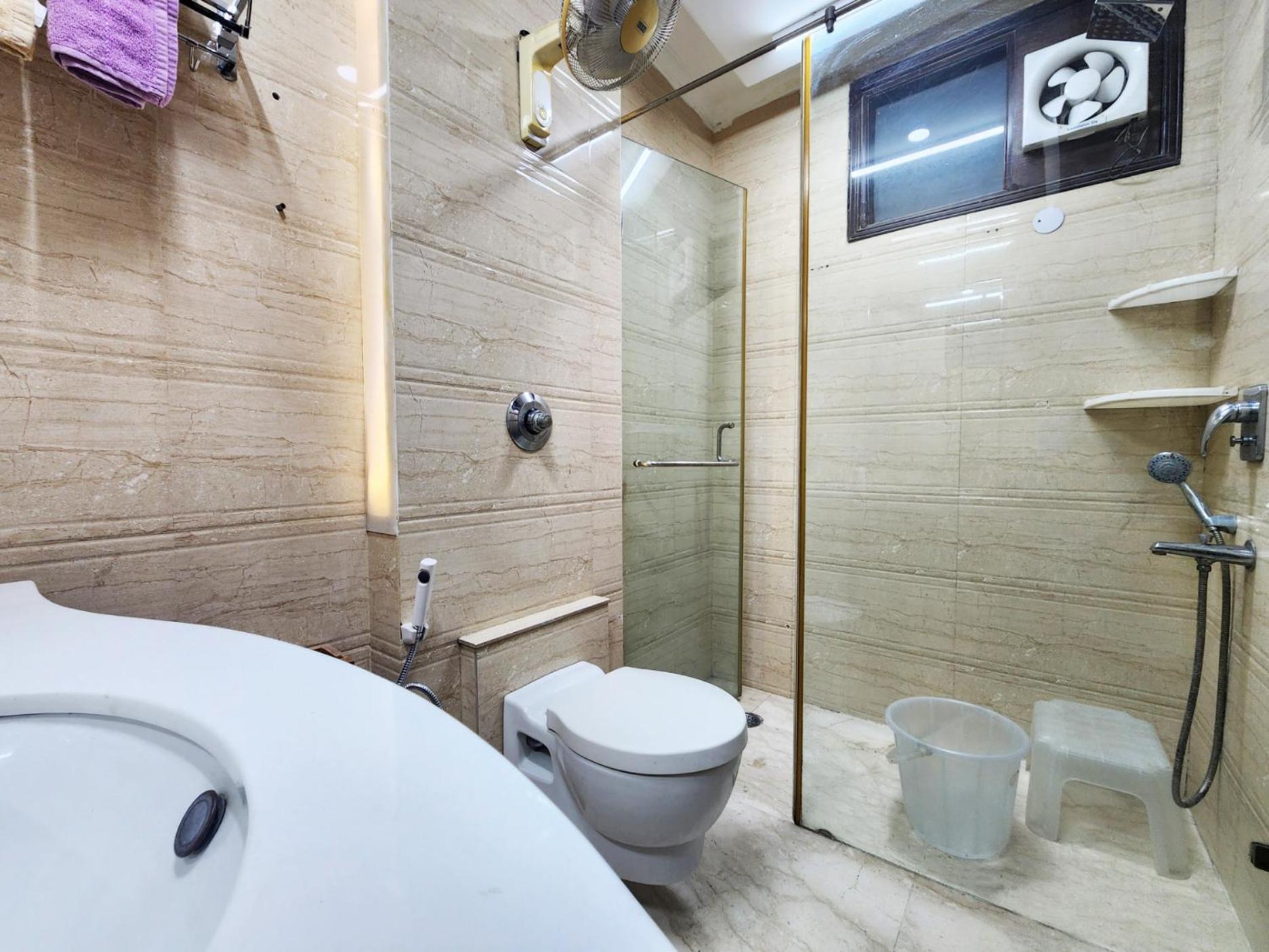 Apartment Premium Luxurious 2bhk With Big 10