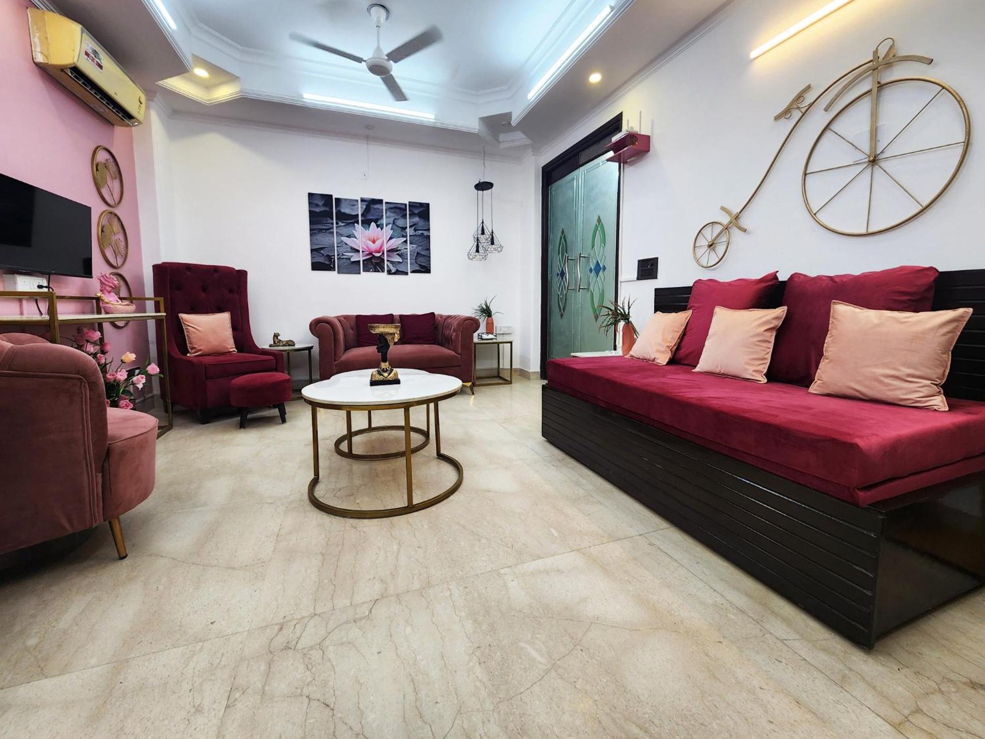 Premium Luxurious 2bhk With Big 10 Apartment *
