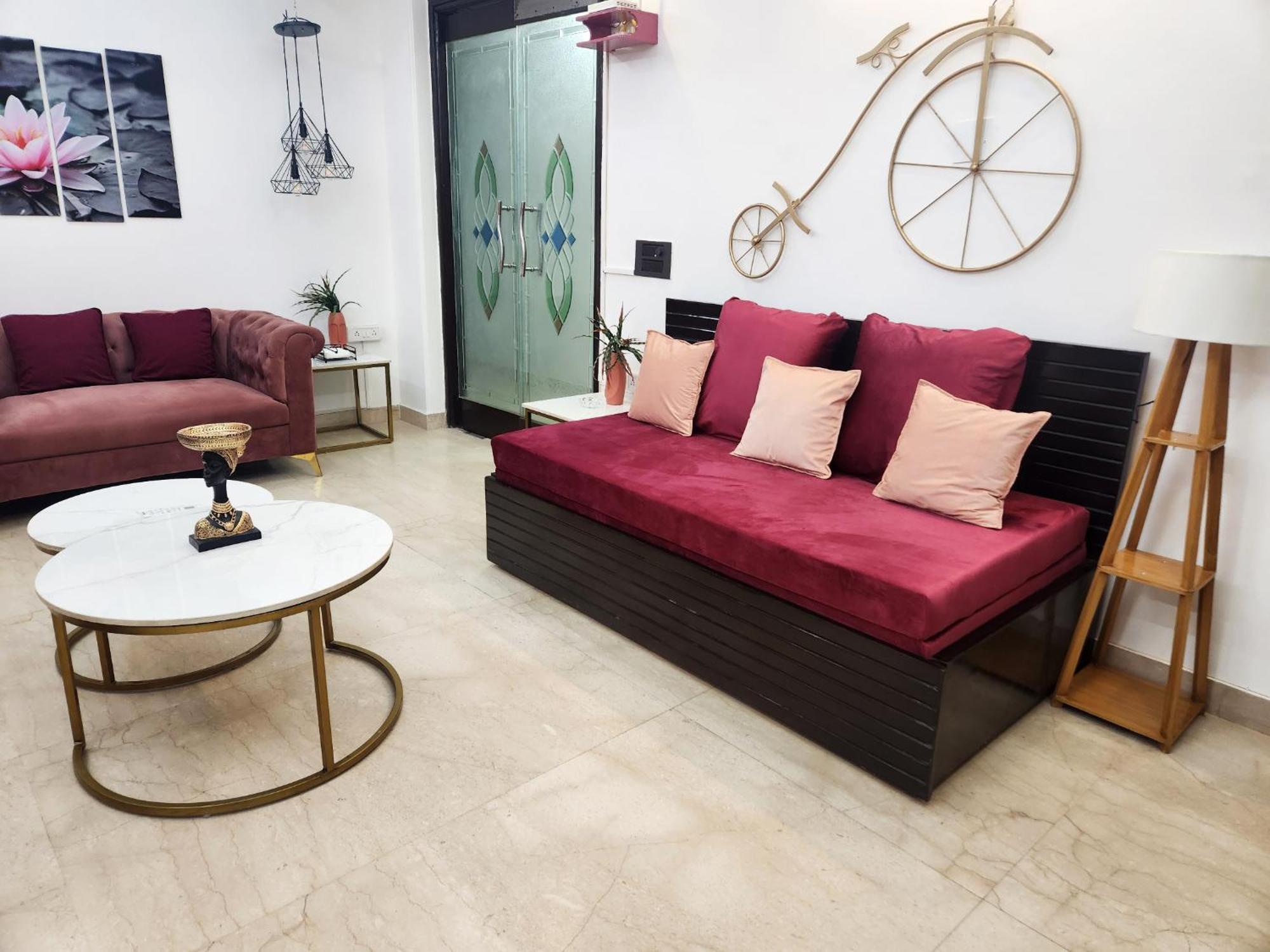 Apartment Premium Luxurious 2bhk With Big 10