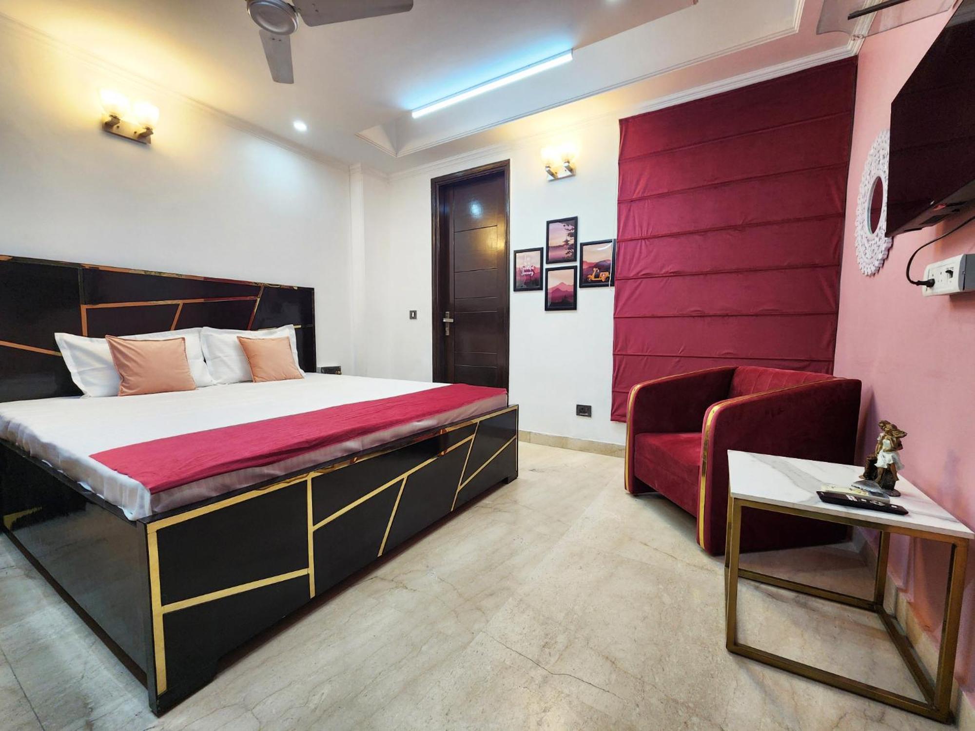 Premium Luxurious 2bhk With Big 10 Apartment New Delhi