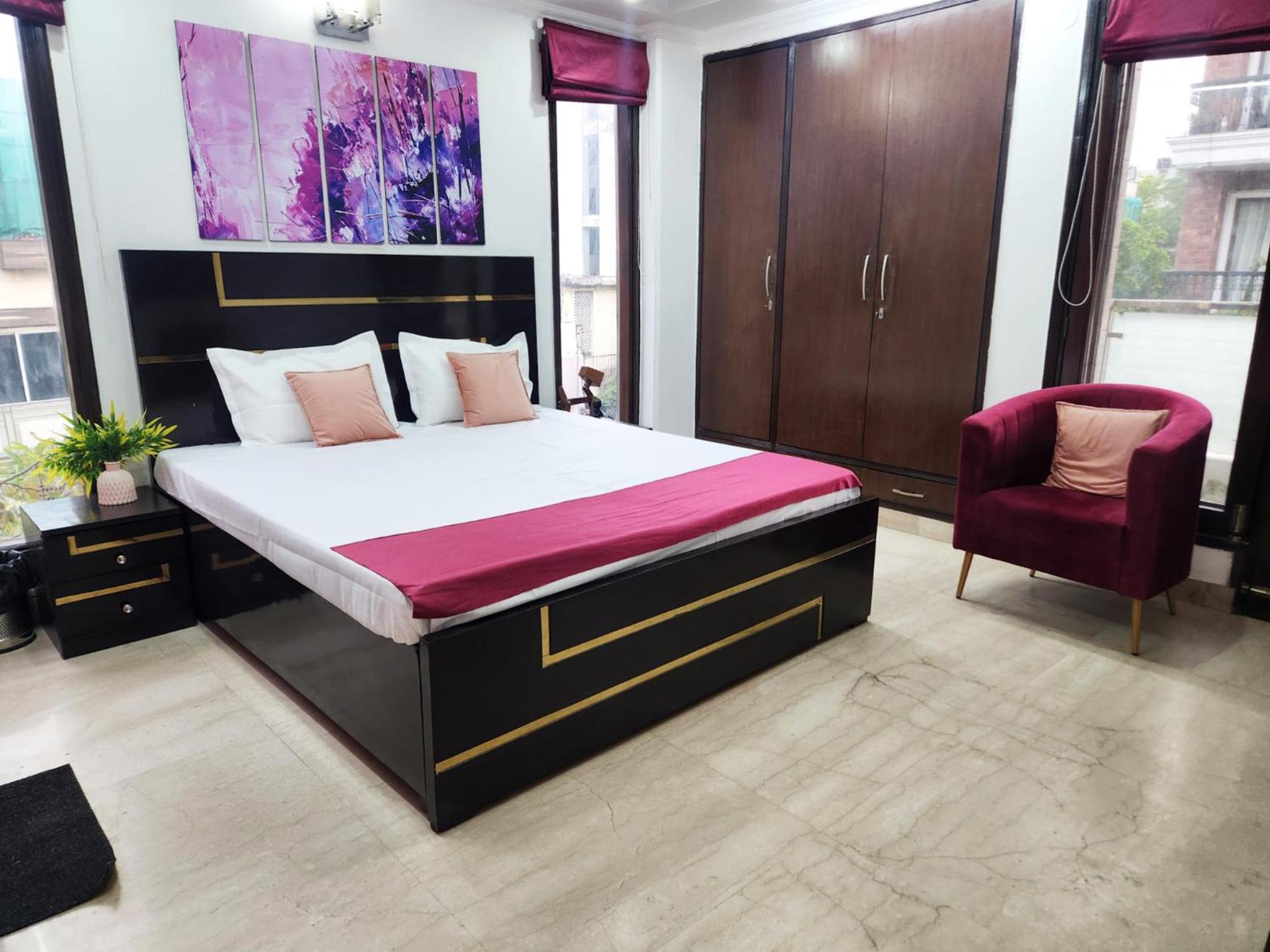 Apartment Premium Luxurious 2bhk With Big 10 *